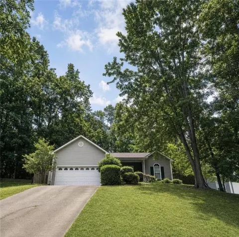 5823 N Cove Rd, Gainesville, GA 30504