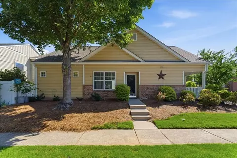 298 Hiawassee Dr, Woodstock, GA 30188