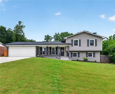 177 Mechelle Ln, Marietta, GA 30066