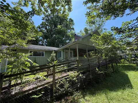 738 Hiawassee Ests, Hiawassee, GA 30546