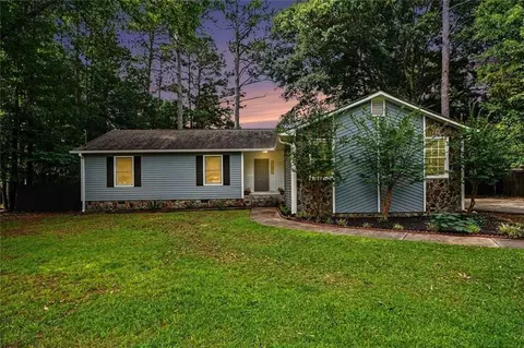 1708 Rosewood Dr, Griffin, GA 30223