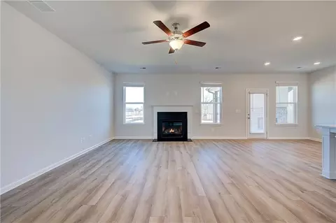 Living - 416 Hatcher Ct, Hampton, GA 30228 photo 3 of 4