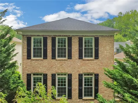 1452 Sylvan Cir NE, Atlanta, GA 30319