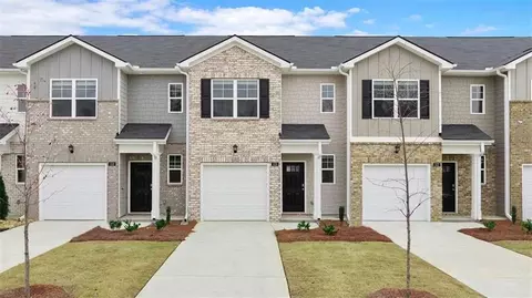 2052 Crossing Rd, Stone Mountain, GA 30088