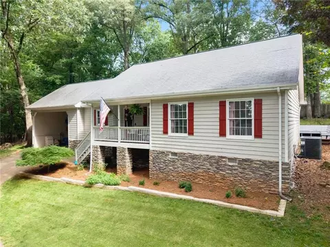 4002 Sundown Dr, Gainesville, GA 30506