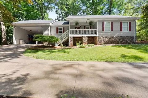 4002 Sundown Dr, Gainesville, GA 30506