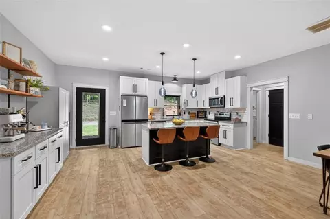 Kitchen - 600 H D Atha, Monroe, GA 30655 photo 2 of 5