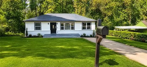 2554 Gordon Cir, Smyrna, GA 30080