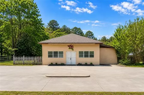 3813 Stonewall Tell Rd, Atlanta, GA 30349