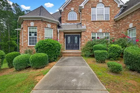 1423 Swiftwater Cir, Mcdonough, GA 30252