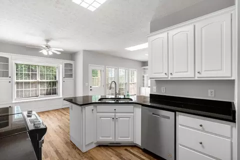 Kitchen - 3604 Maple Forge Ln, Gainesville, GA 30504 photo 4 of 4