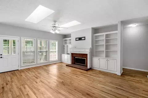 Living - 3604 Maple Forge Ln, Gainesville, GA 30504 photo 5 of 9