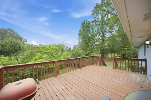 Exterior - 6568 Randall Mark Dr, Morrow, GA 30260 photo 6 of 9
