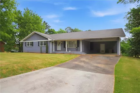6568 Randall Mark Dr, Morrow, GA 30260