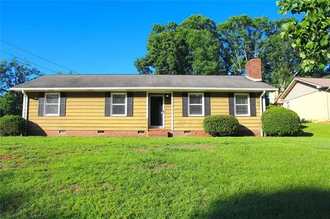 3101 Esther Dr, Gainesville, GA 30504
