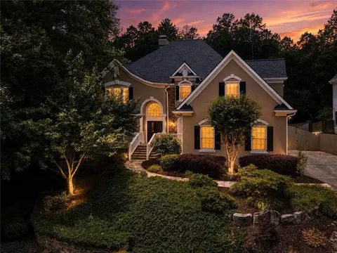 1346 Waterford Green Close NE, Marietta, GA 30068