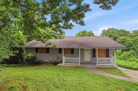 2370 Tiffany Cir, Decatur, GA 30035