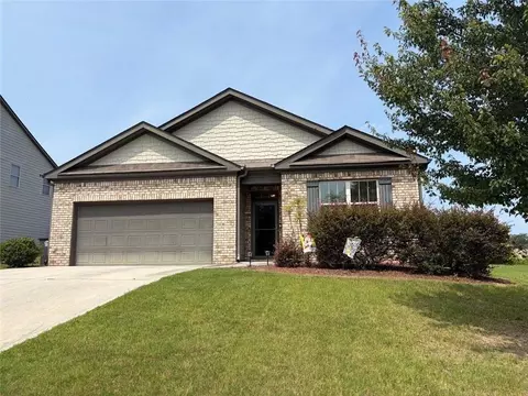 8482 Glenview St, Douglasville, GA 30134