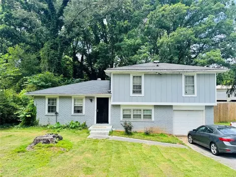 521 Navarre Dr, Stone Mountain, GA 30087