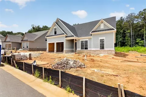 357 Lake Vista Dr, Statham, GA 30666