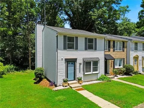1943 Hamilton Pl SE, Marietta, GA 30067