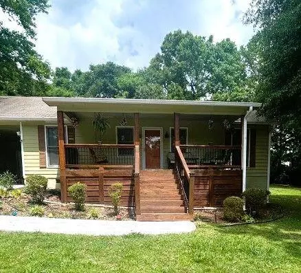 4480 Wood Hollow Ct, Douglasville, GA 30134
