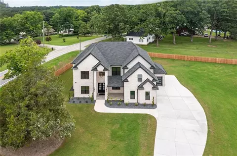 2210 Ridgedale Dr, Grayson, GA 30017
