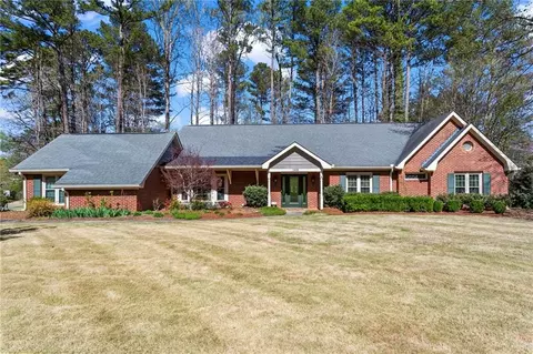 146 Lakeside Dr NW, Kennesaw, GA 30144