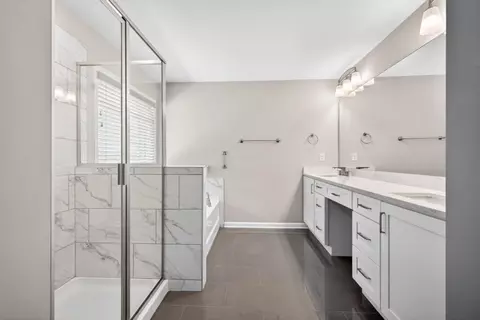 Bath - 1192 Lanier Willow Path, Buford, GA 30518 photo 2 of 6