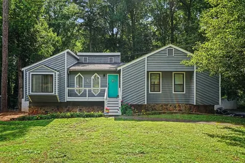 135 Chaney Ct, Lawrenceville, GA 30044
