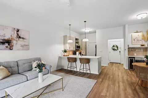 870 Inman Village Pkwy NE #424, Atlanta, GA 30307