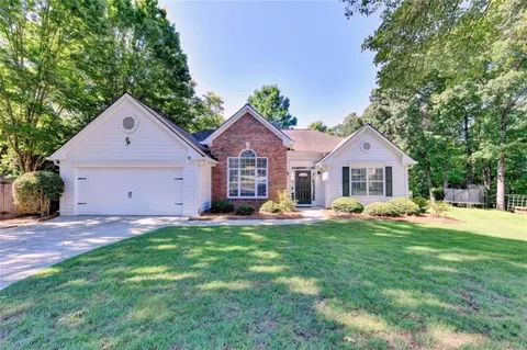 572 Staghorn Ln, Suwanee, GA 30024