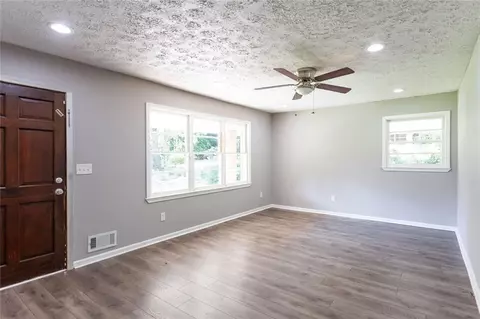 908 E Marable St, Monroe, GA 30656 photo 4