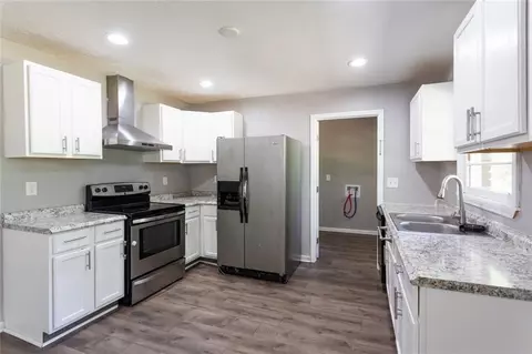 908 E Marable St, Monroe, GA 30656 photo 8