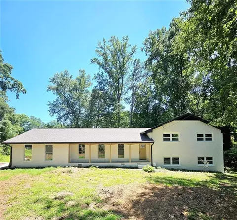 1921 Caribaea Trl SE, Atlanta, GA 30316