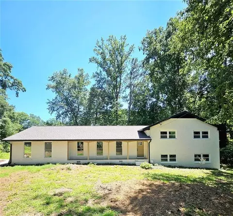 1921 Caribaea Trl SE, Atlanta, GA 30316