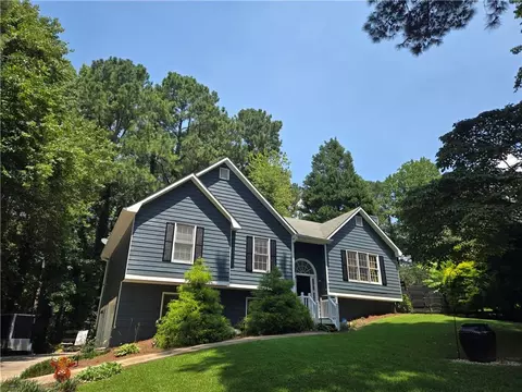 102 Thomas Dr, Dallas, GA 30157