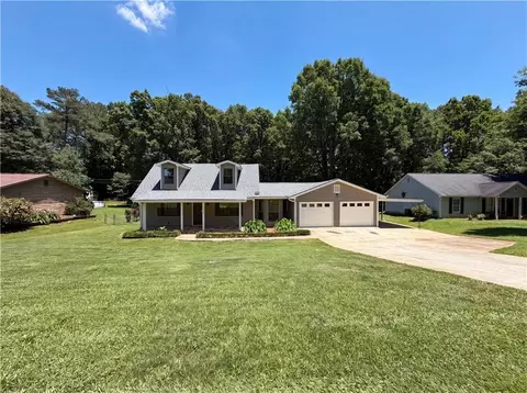 104 Belair Ln, Stockbridge, GA 30281
