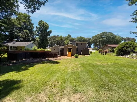 Exterior - 104 Belair Ln, Stockbridge, GA 30281 photo 4 of 7