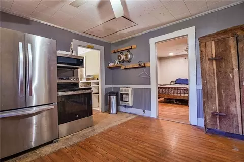 Kitchen - 12462 Brown Bridge Rd, Covington, GA 30016 photo 4 of 4