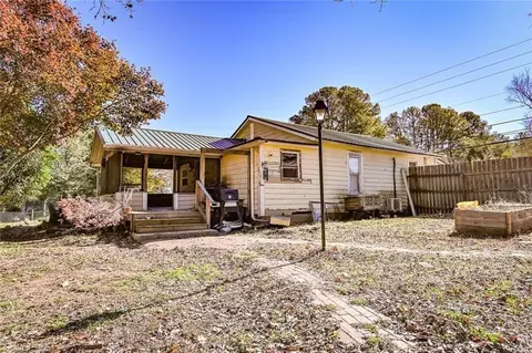 Exterior - 12462 Brown Bridge Rd, Covington, GA 30016 photo 5 of 7