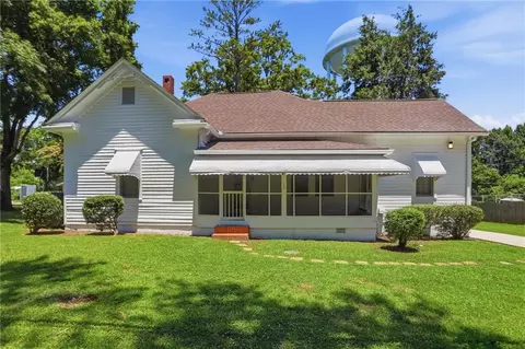 10 Woodlawn Ave, Hampton, GA 30228