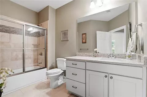 Bath - 6144 Brookhaven Cir, Duluth, GA 30097 photo 3 of 4