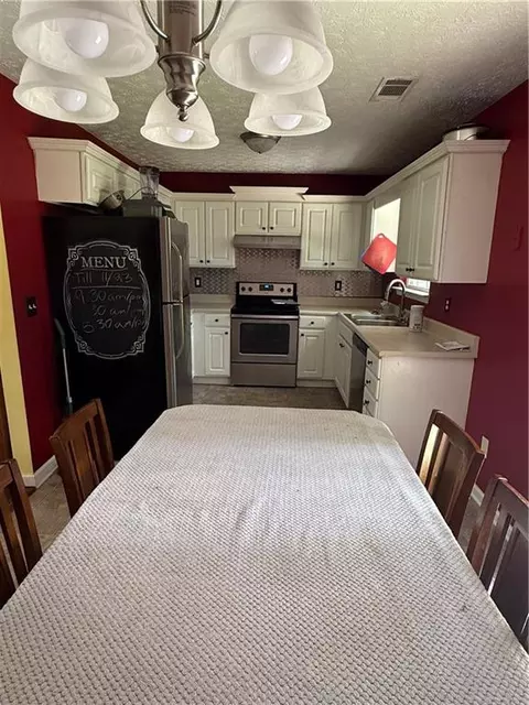 Kitchen - 405 Meuse Way, Temple, GA 30179 photo 1 of 3
