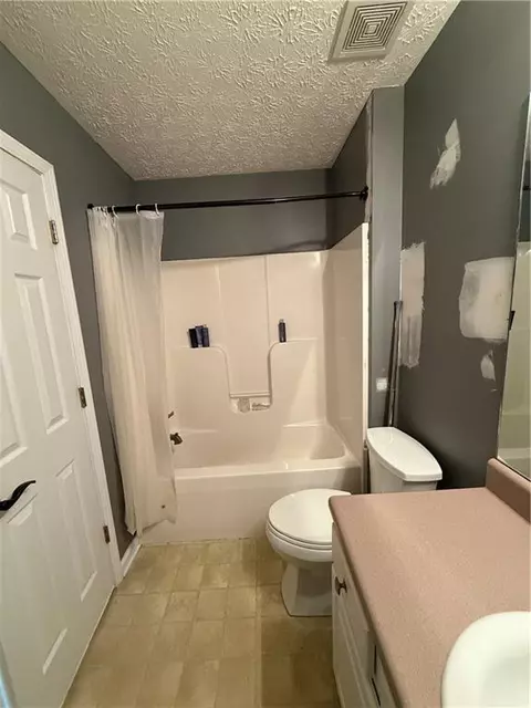 Bath - 405 Meuse Way, Temple, GA 30179 photo 1 of 3