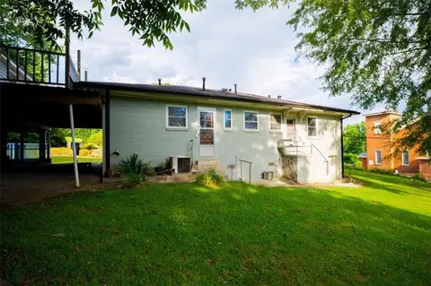Exterior - 202 S Sage St S, Toccoa, GA 30577 photo 6 of 10