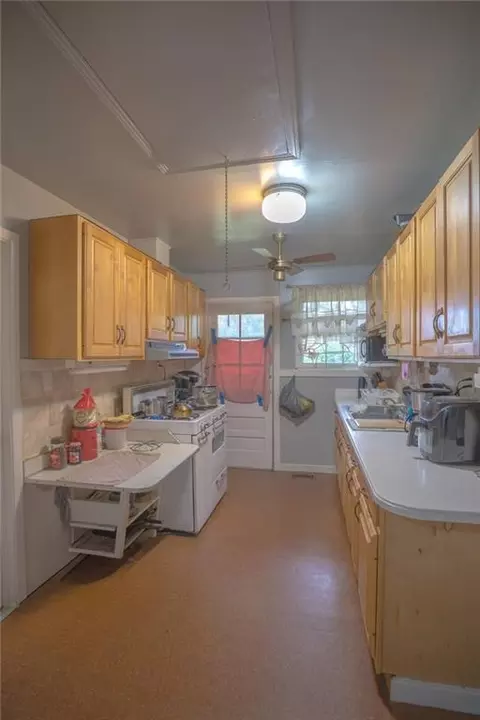 Kitchen - 202 S Sage St S, Toccoa, GA 30577 photo 1 of 1
