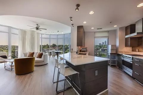 222 12th St NE #806, Atlanta, GA 30309