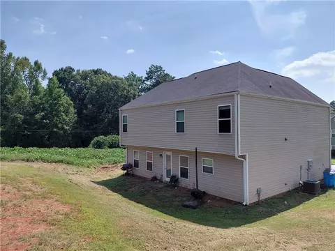 Exterior - 10 Windbrooke Dr, Covington, GA 30016 photo 5 of 6