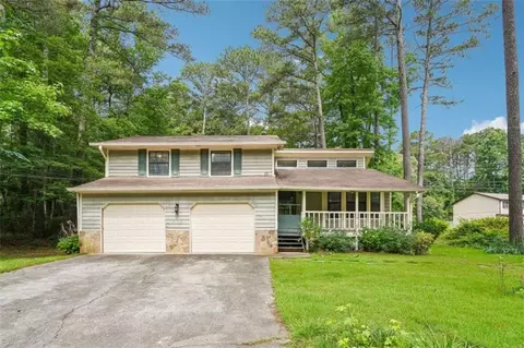 511 Ryan Pl, Stone Mountain, GA 30087